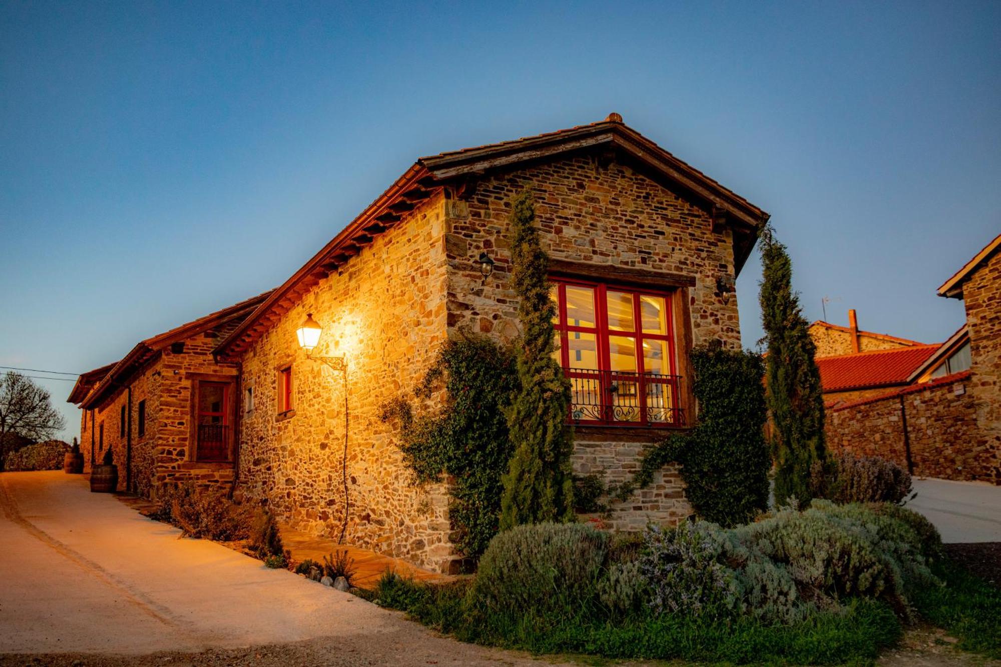 Hostal Via Avis Santa Catalina de Somoza Exterior foto