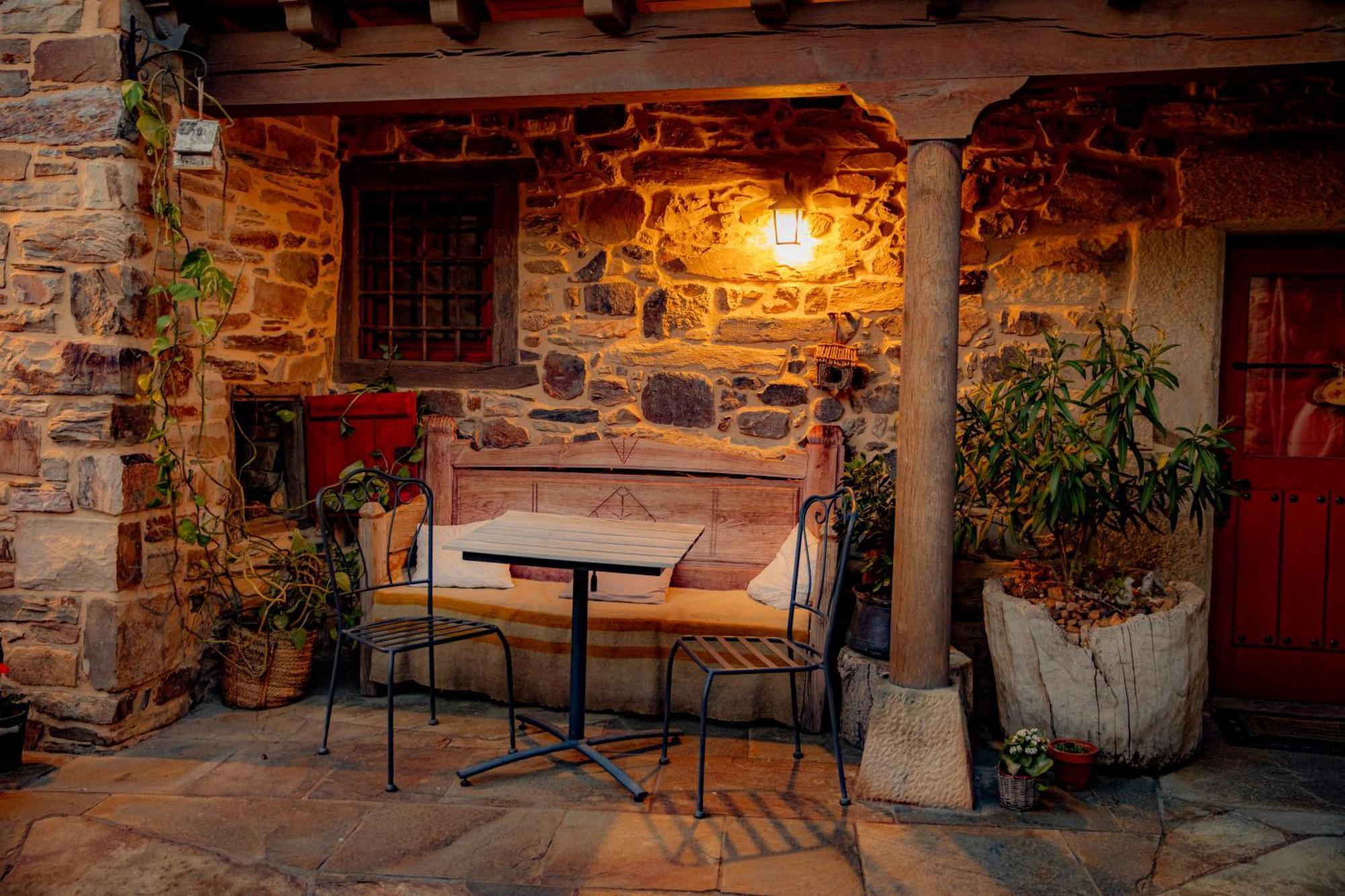 Hostal Via Avis Santa Catalina de Somoza Exterior foto